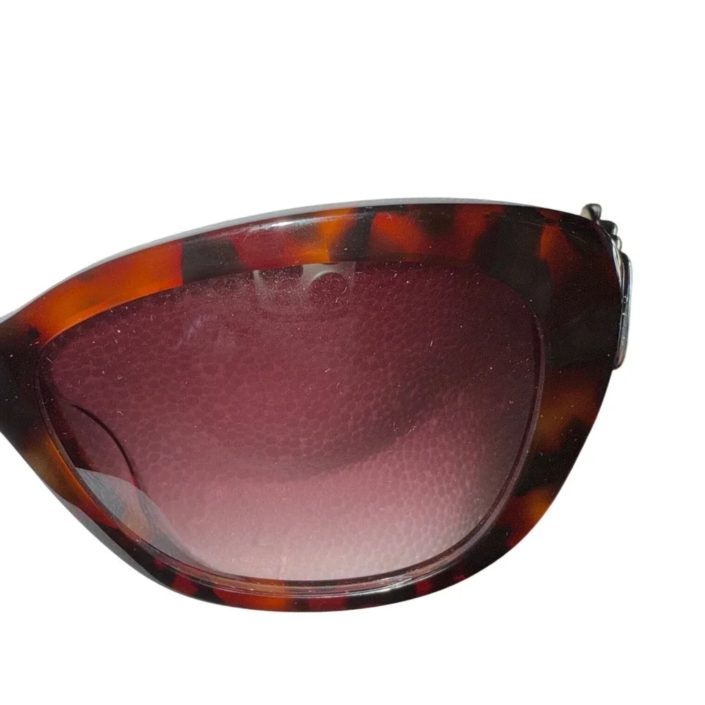 Brighton Interlock Sunglasses | Tortoise | Retro Old Money Aesthetic‎ Chic Glam